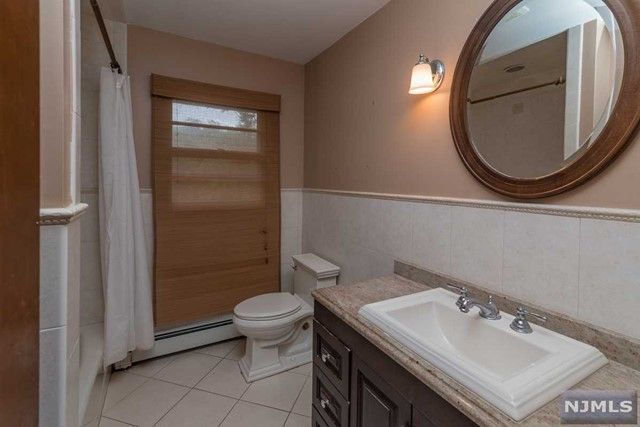 104 Horizon Terrace, Hillsdale, NJ 07642