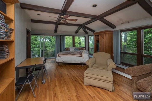 104 Horizon Terrace, Hillsdale, NJ 07642
