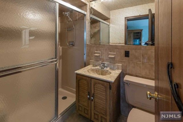 104 Horizon Terrace, Hillsdale, NJ 07642