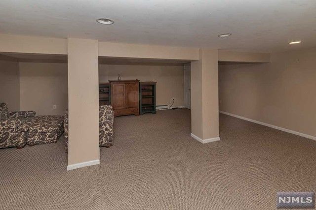 104 Horizon Terrace, Hillsdale, NJ 07642