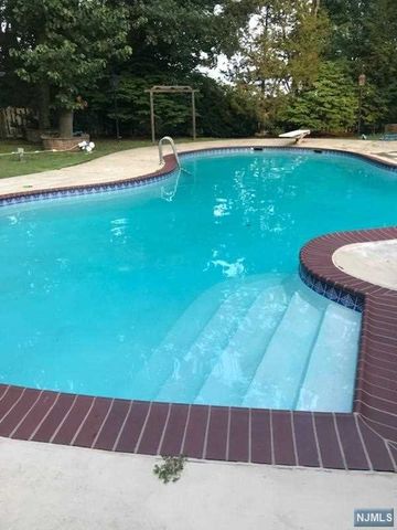 104 Horizon Terrace, Hillsdale, NJ 07642