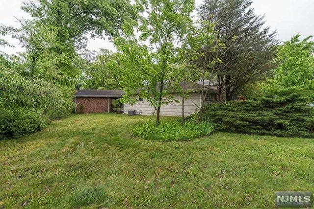 104 Horizon Terrace, Hillsdale, NJ 07642