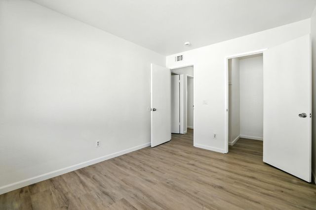 4710 Hayford Way #4, Sacramento, CA 95842