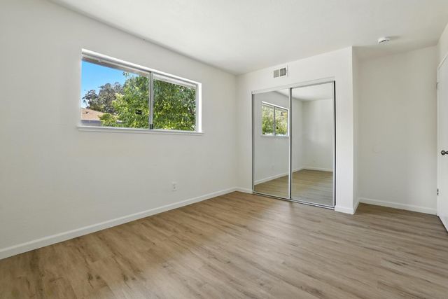 4710 Hayford Way #4, Sacramento, CA 95842