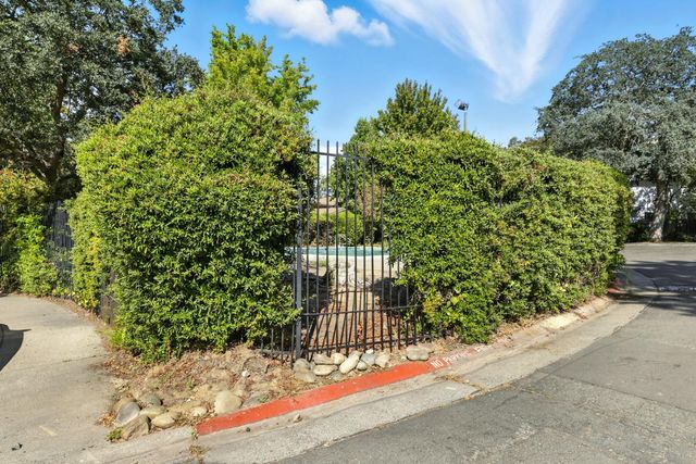 4710 Hayford Way #4, Sacramento, CA 95842