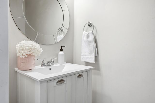 9200 Birch Avenue, Munster, IN 46321