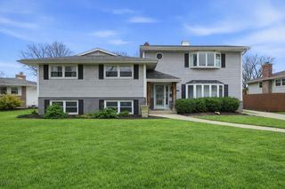 9200 Birch Avenue, Munster, IN 46321