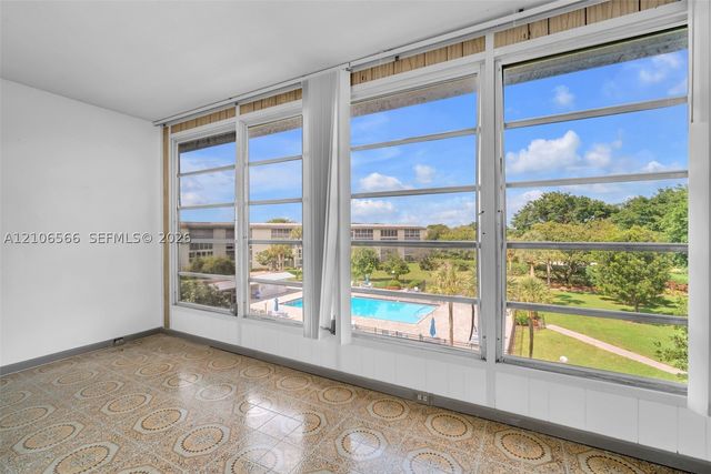 2505 Antigua Ter E4, Coconut Creek, FL 33066