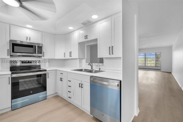 2505 Antigua Ter E4, Coconut Creek, FL 33066
