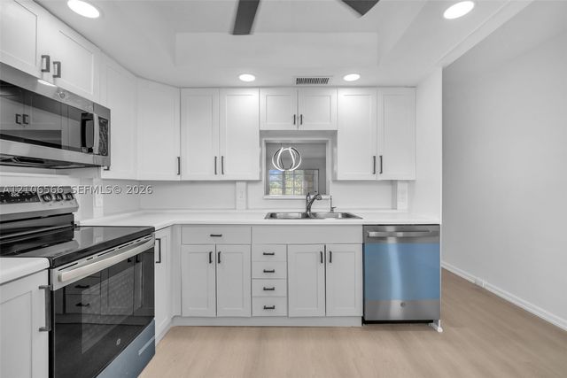 2505 Antigua Ter E4, Coconut Creek, FL 33066