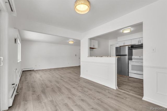 4113 Telegraph Road A214, Bloomfield Hills, MI 48302