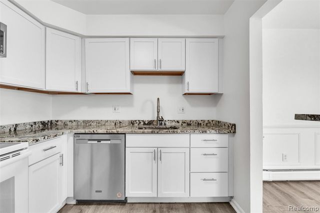 4113 Telegraph Road A214, Bloomfield Hills, MI 48302