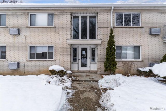 4113 Telegraph Road A214, Bloomfield Hills, MI 48302