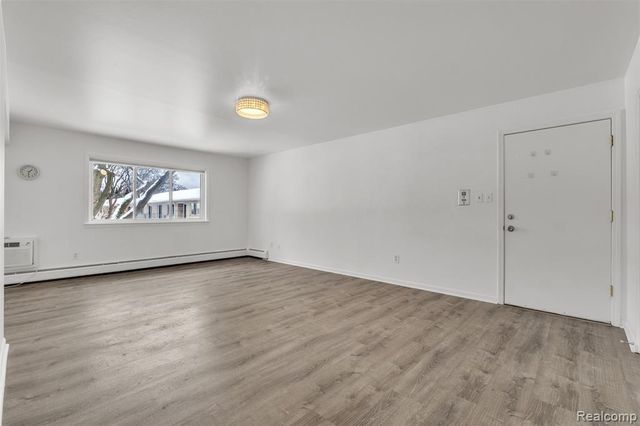 4113 Telegraph Road A214, Bloomfield Hills, MI 48302