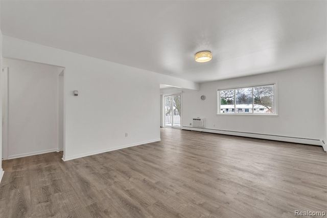 4113 Telegraph Road A214, Bloomfield Hills, MI 48302