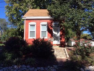 21 N 9th Street, Belleville, IL 62220