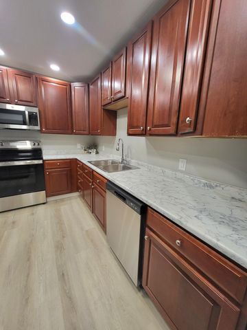 172 S Williams Street, Newark, OH 43055