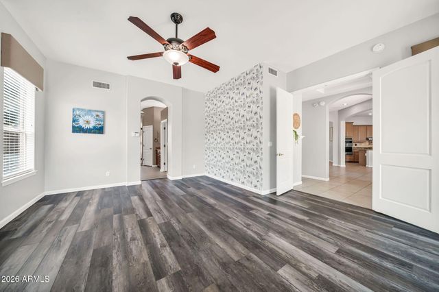 6521 W HILL Lane, Glendale, AZ 85310