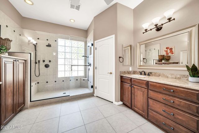6521 W HILL Lane, Glendale, AZ 85310