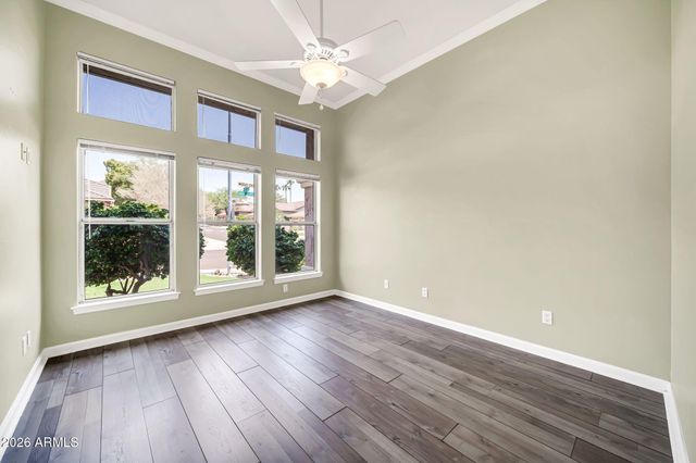 6521 W HILL Lane, Glendale, AZ 85310