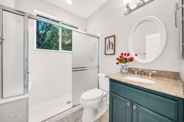 6521 W HILL Lane, Glendale, AZ 85310