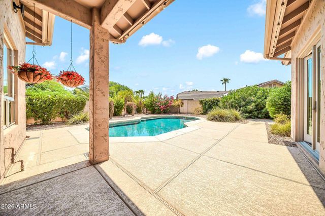 6521 W HILL Lane, Glendale, AZ 85310