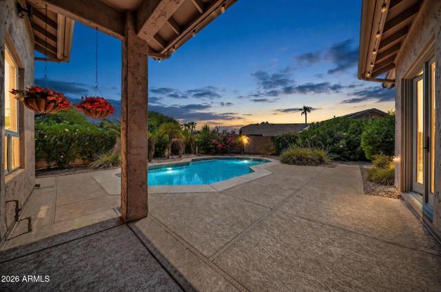 6521 W HILL Lane, Glendale, AZ 85310