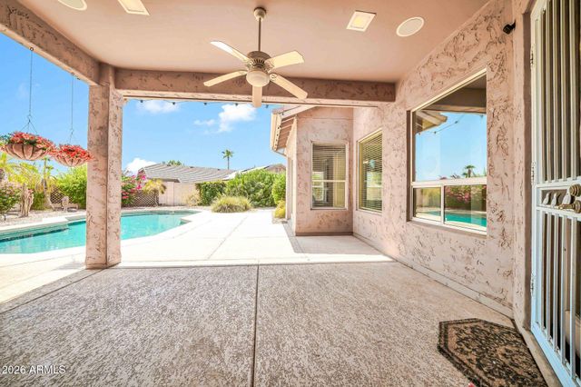 6521 W HILL Lane, Glendale, AZ 85310