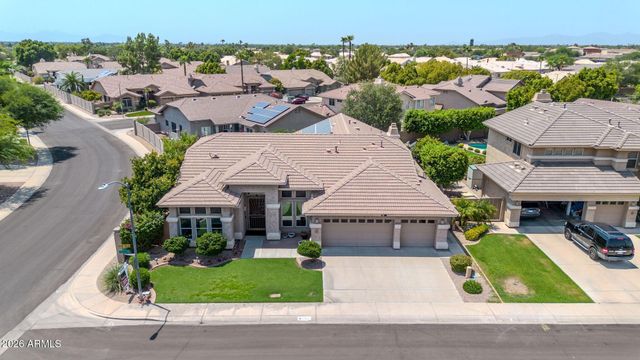6521 W HILL Lane, Glendale, AZ 85310