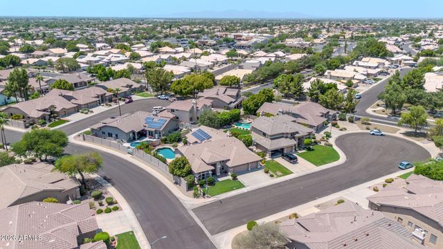 6521 W HILL Lane, Glendale, AZ 85310