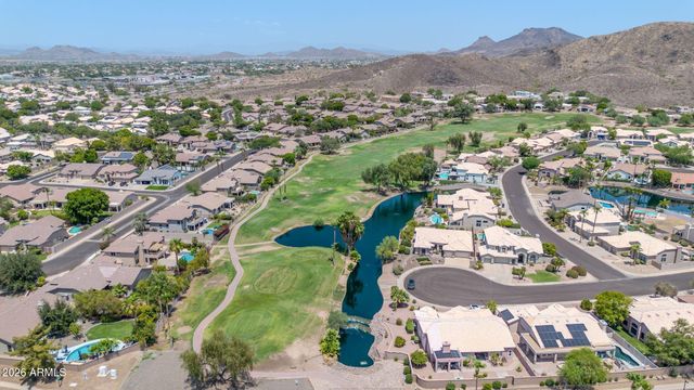 6521 W HILL Lane, Glendale, AZ 85310