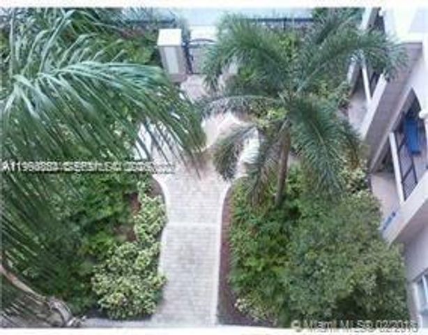 17125 N Bay Road 3601, Sunny Isles Beach, FL 33160
