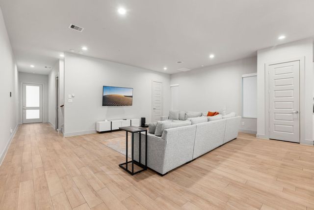 5722 Rucio Lane A, Houston, TX 77092