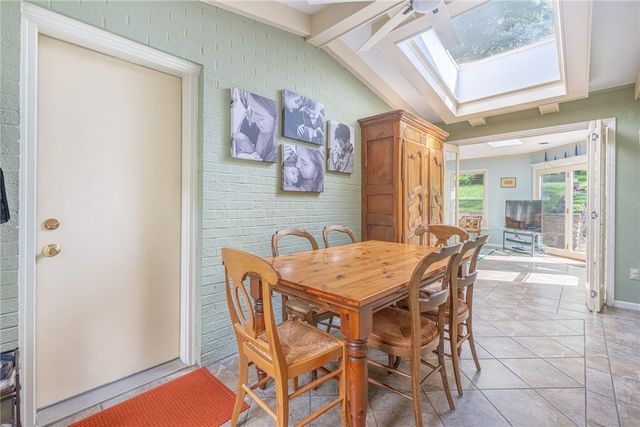 156 W Hadley Road, Oakwood, OH 45419