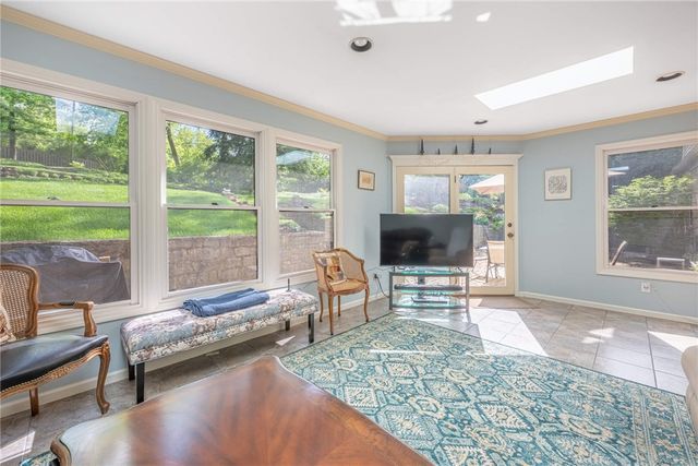 156 W Hadley Road, Oakwood, OH 45419