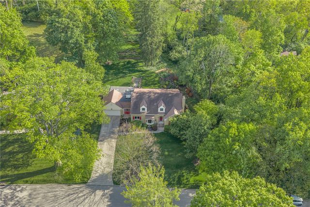 156 W Hadley Road, Oakwood, OH 45419