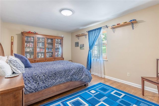 156 W Hadley Road, Oakwood, OH 45419