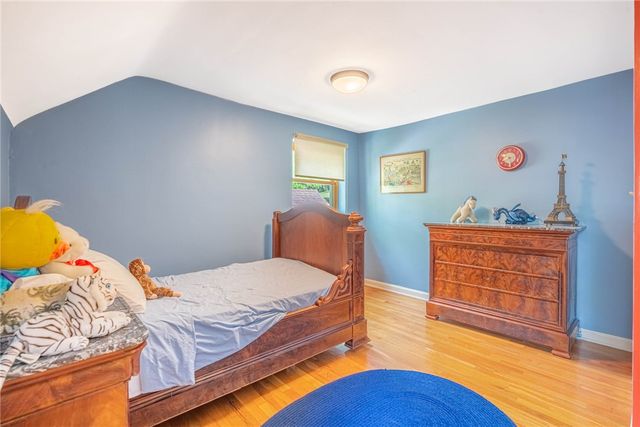 156 W Hadley Road, Oakwood, OH 45419