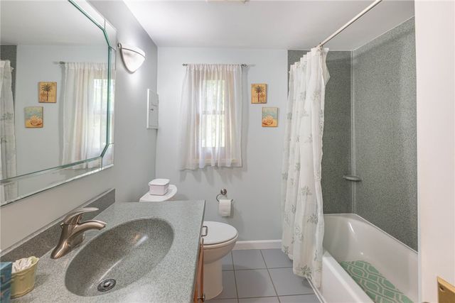 156 W Hadley Road, Oakwood, OH 45419
