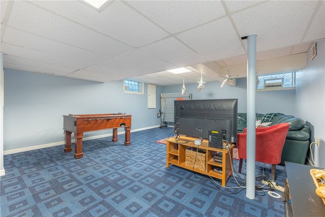 156 W Hadley Road, Oakwood, OH 45419