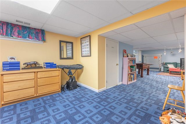 156 W Hadley Road, Oakwood, OH 45419