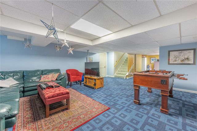 156 W Hadley Road, Oakwood, OH 45419