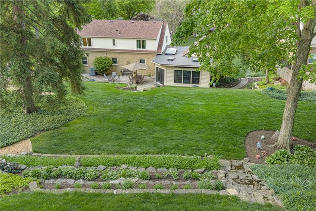 156 W Hadley Road, Oakwood, OH 45419