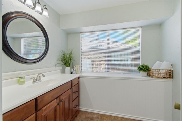 1561 Winter Park Lane, Lewisville, TX 75077