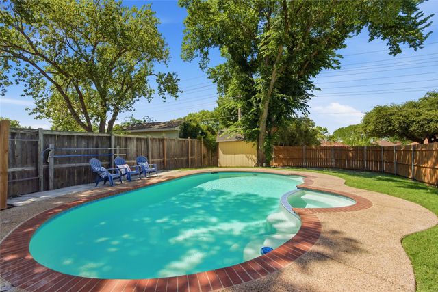 1561 Winter Park Lane, Lewisville, TX 75077