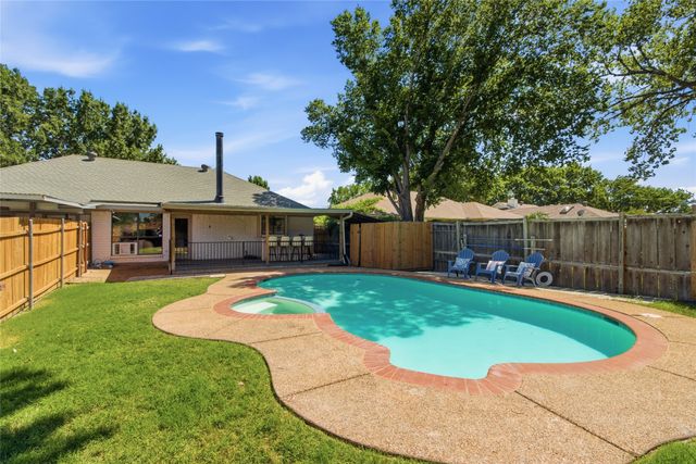 1561 Winter Park Lane, Lewisville, TX 75077