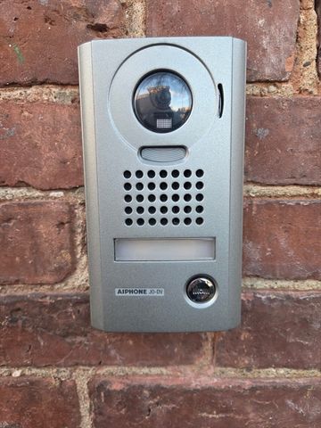 165 Hawthorne 106, Chelsea, MA 02150