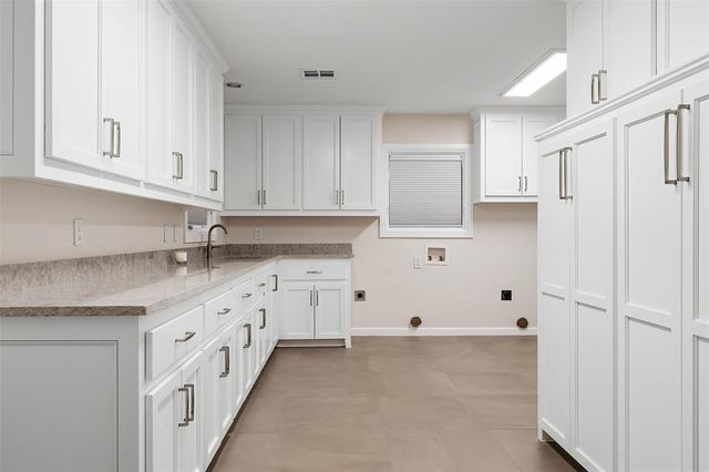 1708 Randel Road, Nichols Hills, OK 73116