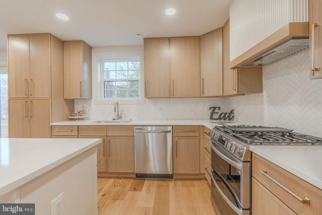 3107 MOSBY ST, Alexandria, VA 22305
