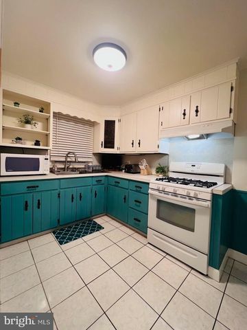 403 SYCAMORE RD, Reading, PA 19611